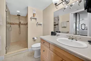 2205 S Cypress Bend Dr, Pompano Beach, FL 33069 - Photo 31