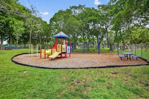 2205 S Cypress Bend Dr, Pompano Beach, FL 33069 - Photo 69