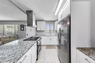 7466 Ashmont Cir, Tamarac, FL 33321 - Photo 7