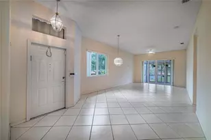 10152 Lombardy Dr, Tamarac, FL 33321 - Photo 5