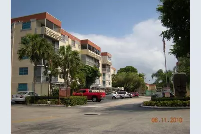 410 NW 68th Avenue #301, Plantation, FL 33317 - Photo 1