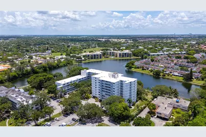 3301 Spanish Moss Terrace #705, Lauderhill, FL 33319 - Photo 3