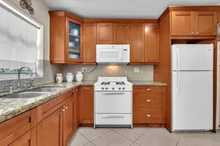 6772 Camelia Dr, Miramar, FL 33023 - Photo 7