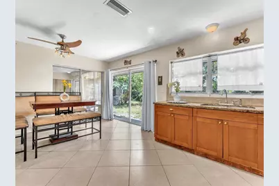 6772 Camelia Drive, Miramar, FL 33023 - Photo 9