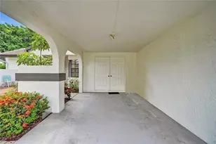 5658 Parkwalk Circle E, Boynton Beach, FL 33472 - Photo 37