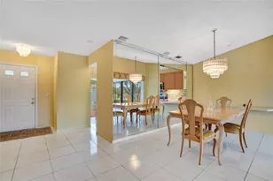 5658 Parkwalk Circle E, Boynton Beach, FL 33472 - Photo 7