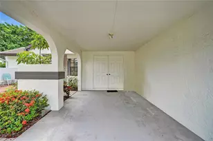 5658 Parkwalk Cir E, Boynton Beach, FL 33472 - Photo 37
