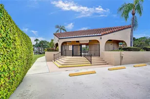 5658 Parkwalk Cir E, Boynton Beach, FL 33472 - Photo 41
