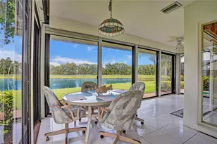 5658 Parkwalk Circle E, Boynton Beach, FL 33472 - Photo 19