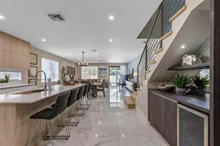 811 SW 10th Terrace, Fort Lauderdale, FL 33315 - Photo 5