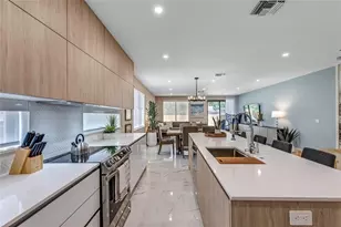 811 SW 10th Terrace, Fort Lauderdale, FL 33315 - Photo 11