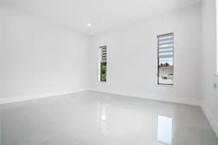 5641 Bayview Dr, Fort Lauderdale, FL 33308 - Photo 43