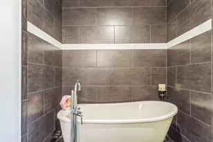 8039 N Tranquility Lake Dr, Delray Beach, FL 33446 - Photo 25