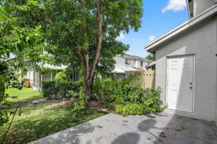 4761 SW 14th Pl, Deerfield Beach, FL 33442 - Photo 19