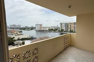 1833 S Ocean Dr, Hallandale Beach, FL 33009 - Photo 5