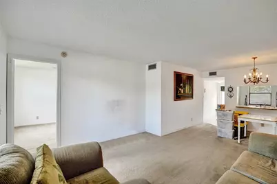 10434 Sunrise Lakes Boulevard #202, Sunrise, FL 33322 - Photo 9