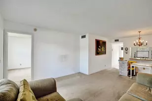 10434 Sunrise Lakes Blvd, Sunrise, FL 33322 - Photo 9