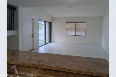 1061 NW 122nd Terrace, Hollywood, FL 33026 - Photo 5