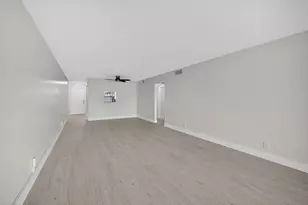 2902 Victoria Cir, Pompano Beach, FL 33066 - Photo 9