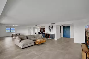 1800 NE 114th St, Miami, FL 33181 - Photo 25