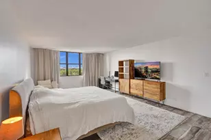 1800 NE 114th St, Miami, FL 33181 - Photo 49