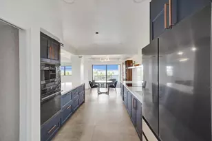 1800 NE 114th St, Miami, FL 33181 - Photo 35