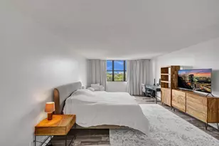 1800 NE 114th St, Miami, FL 33181 - Photo 51