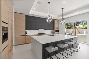 221 Shore Ct, Fort Lauderdale, FL 33308 - Photo 15