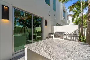 221 Shore Ct, Lauderdale by the Sea, FL 33308 - Photo 29