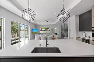 221 Shore Ct, Lauderdale by the Sea, FL 33308 - Photo 21