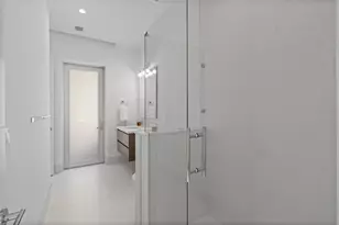 221 Shore Ct, Fort Lauderdale, FL 33308 - Photo 25