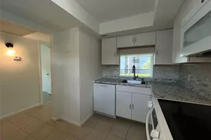 117 Royal Pk Dr, Oakland Park, FL 33309 - Photo 1