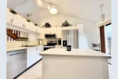 7750 NW 79th Avenue #H5, Tamarac, FL 33321 - Photo 11