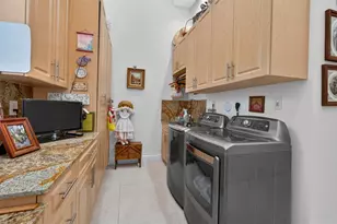 5801 Estates Dr, Fort Lauderdale, FL 33330 - Photo 71