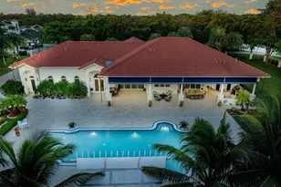 5801 Estates Dr, Fort Lauderdale, FL 33330 - Photo 3