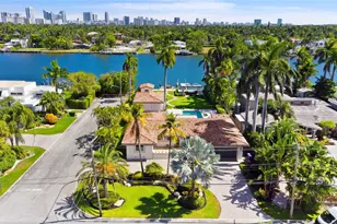 1100 N North Lake Dr, Hollywood, FL 33019 - Photo 3