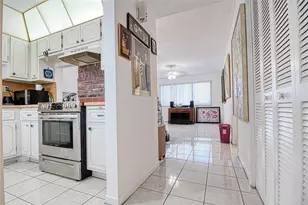 2300 Park Ln, Hollywood, FL 33021 - Photo 5