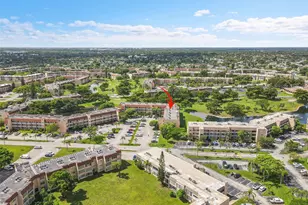 9261 Sunrise Lakes Blvd, Sunrise, FL 33322 - Photo 57