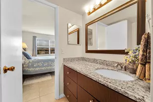 9261 Sunrise Lakes Blvd, Sunrise, FL 33322 - Photo 13