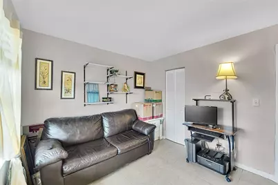 9261 Sunrise Lakes Boulevard #309, Sunrise, FL 33322 - Photo 15