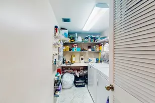 10352 E Clairmont Cir, Fort Lauderdale, FL 33321 - Photo 25