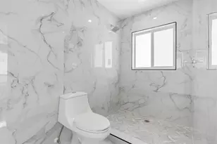 324 NE 28th St, Wilton Manors, FL 33334 - Photo 15