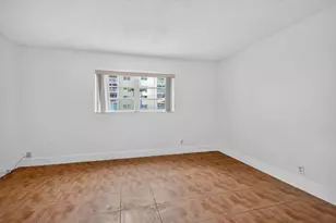 420 NE 12th Ave, Hallandale Beach, FL 33009 - Photo 13