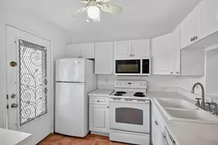420 NE 12th Ave, Hallandale Beach, FL 33009 - Photo 5