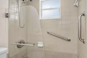 420 NE 12th Ave, Hallandale Beach, FL 33009 - Photo 19