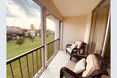 9420 S Hollybrook Lake Drive #305, Pembroke Pines, FL 33025 - Photo 13