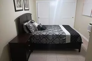 9420 S Hollybrook Lake Dr, Pembroke Pines, FL 33025 - Photo 5