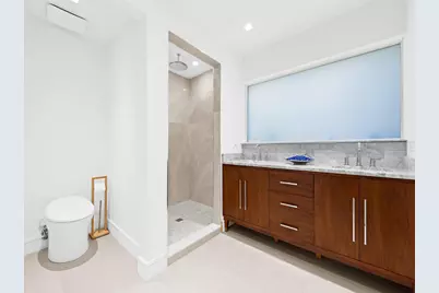 332 NE 29th Street, Wilton Manors, FL 33334 - Photo 17