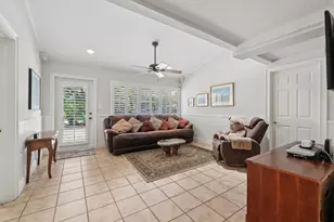 1709 NE 28th Dr, Wilton Manors, FL 33334 - Photo 29