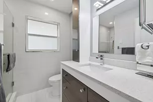 1709 NE 28th Dr, Wilton Manors, FL 33334 - Photo 19